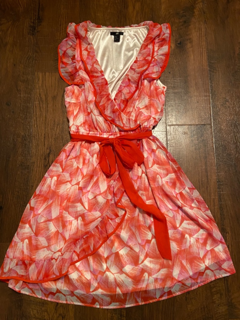 Like new! H&M Summer Dress Size 10 Casula Party